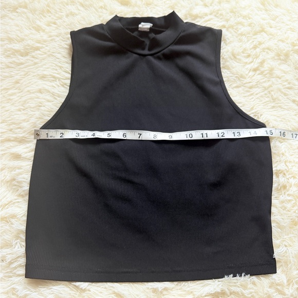 H&M Black Ribbed Mock Neck Sleeveless Tank - Picture 2 of 4